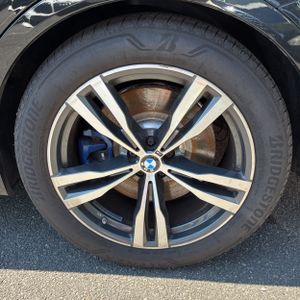 صورة 18 لـ 2021 BMW X7 M50I