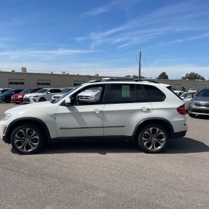 صورة 3 لـ 2013 BMW X5 XDRIVE50I