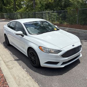 صورة 10 لـ 2018 FORD FUSION HYBRID SE