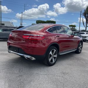 MERCEDES-BENZ GLC - 8