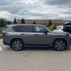 LEXUS LX 600 LUXURY - 10