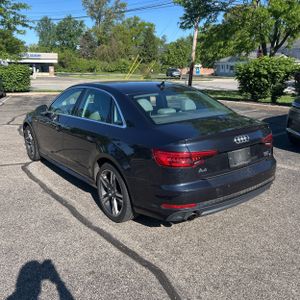 AUDI A4 2.0T PREMIUM - 5