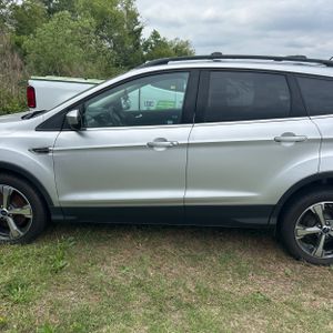 FORD ESCAPE SE - 4