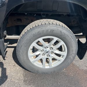 صورة 18 لـ 2019 Chevrolet SILVERADO 1500 RST