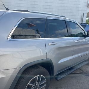 صورة 9 لـ 2019 JEEP GRAND CHEROKEE LAREDO E