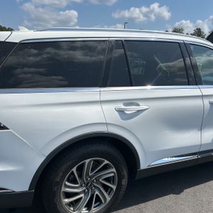 LINCOLN AVIATOR STANDARD - 9