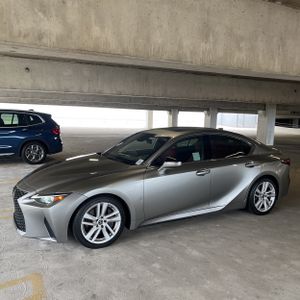 LEXUS IS 300 BASE - 3