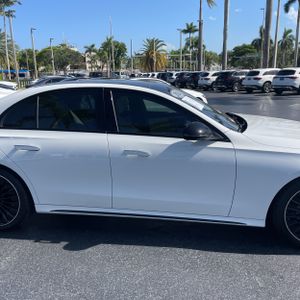 صورة مصغرة 11 لـ 2024 Mercedes-BENZ E 350