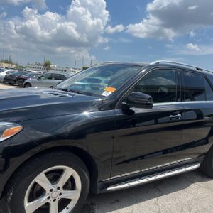 صورة 2 لـ 2016 Mercedes-BENZ GLE