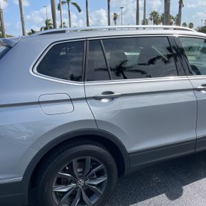 صورة 9 لـ 2024 Volkswagen TIGUAN SE