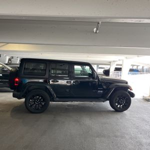 JEEP WRANGLER 4XE SAHARA 4X4 - 10