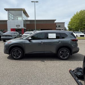 NISSAN ROGUE SV - 3