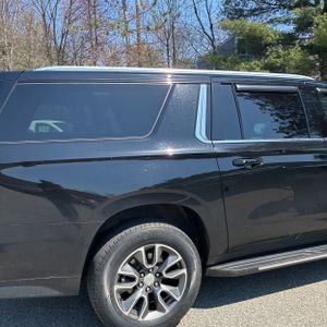 CHEVROLET SUBURBAN LS - 9