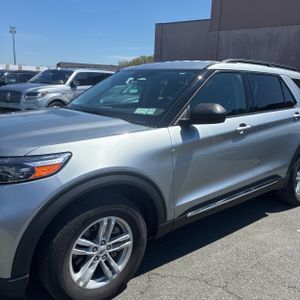 FORD EXPLORER XLT - 2