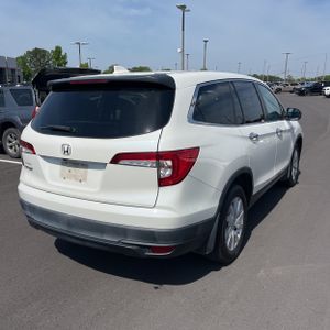 HONDA PILOT LX - 8