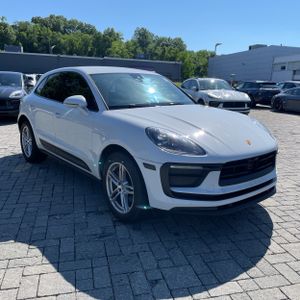 2022 Porsche MACAN BASE — миниатюра 12