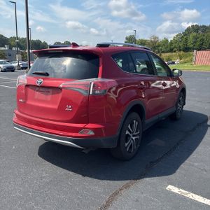 صورة 8 لـ 2016 Toyota RAV4 LE