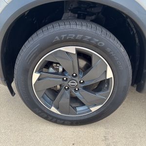 صورة مصغرة 15 لـ 2024 Nissan ROGUE SV