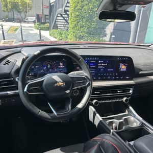 2025 Chevrolet TRAVERSE LT — миниатюра 35