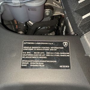 2025 Lamborghini URUS SE — миниатюра 49
