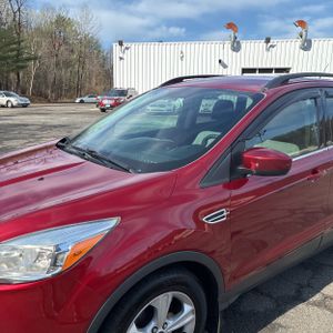 FORD ESCAPE SE - 2