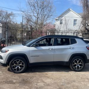JEEP COMPASS LIMITED 4X4 - 3