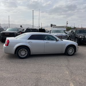 CHRYSLER 300 LX - 10