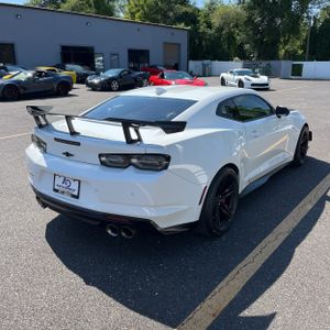 2019 Chevrolet CAMARO ZL1 — фото 8