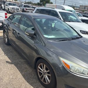 2016 FORD FOCUS SE 照片 10