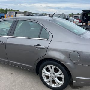 FORD FUSION SE - 6