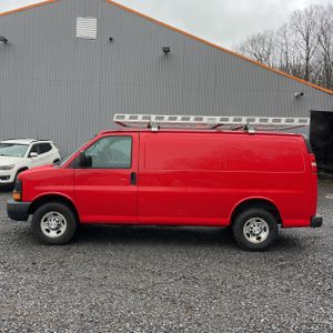 CHEVROLET EXPRESS 2500 - 3