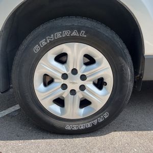 صورة مصغرة 19 لـ 2011 Chevrolet TRAVERSE LS