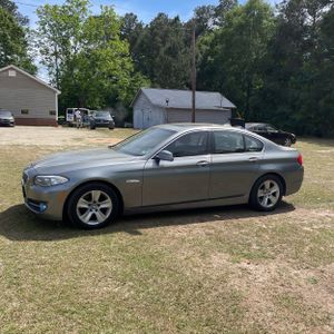 BMW 5 SERIES 528I - 3