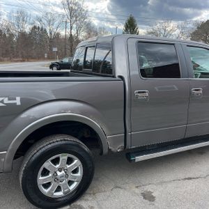FORD F-150 LARIAT - 9