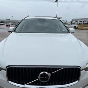 صورة مصغرة 15 لـ 2022 Volvo XC60 B5 MOMENTUM