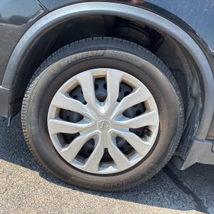 2018 Nissan ROGUE S — миниатюра 17