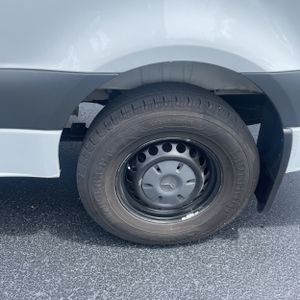 صورة 17 لـ 2024 Mercedes-BENZ SPRINTER 2500