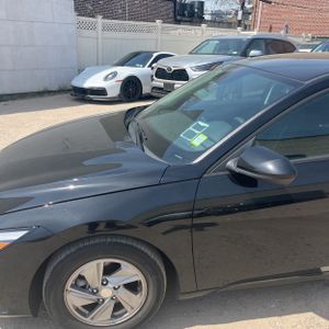 HYUNDAI ELANTRA SE - 2