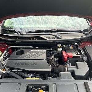 صورة مصغرة 44 لـ 2025 Nissan ROGUE SV