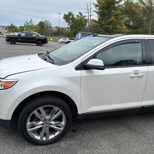 FORD EDGE SEL - 2