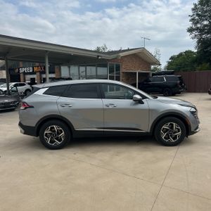 KIA SPORTAGE LX - 10