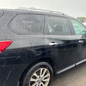2015 Nissan PATHFINDER SV 照片 8