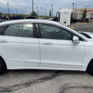 FORD FUSION SE - 9