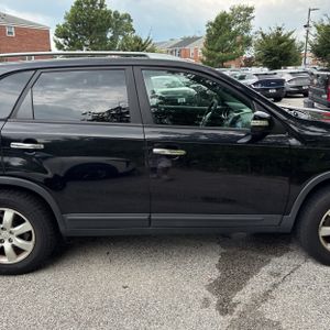 2011 KIA SORENTO LX — миниатюра 11