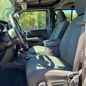 صورة 32 لـ 2018 JEEP WRANGLER UNLIMITED SAHARA