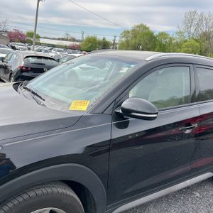 HYUNDAI TUCSON SE PLUS - 2