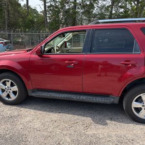 FORD ESCAPE LIMITED - 4