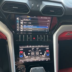 صورة مصغرة 38 لـ 2022 Lamborghini URUS BASE