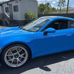 PORSCHE 911 CARRERA GTS - 2