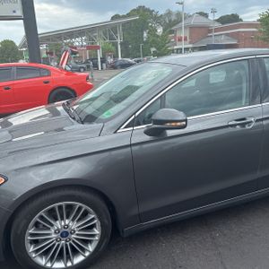 FORD FUSION SE - 2